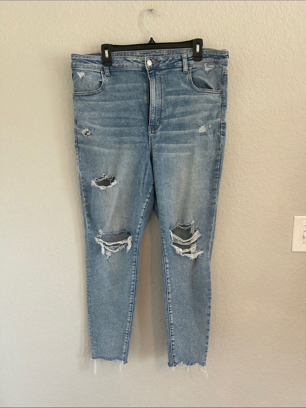 American Eagle Outfitters Distressed Light Blue Jeans